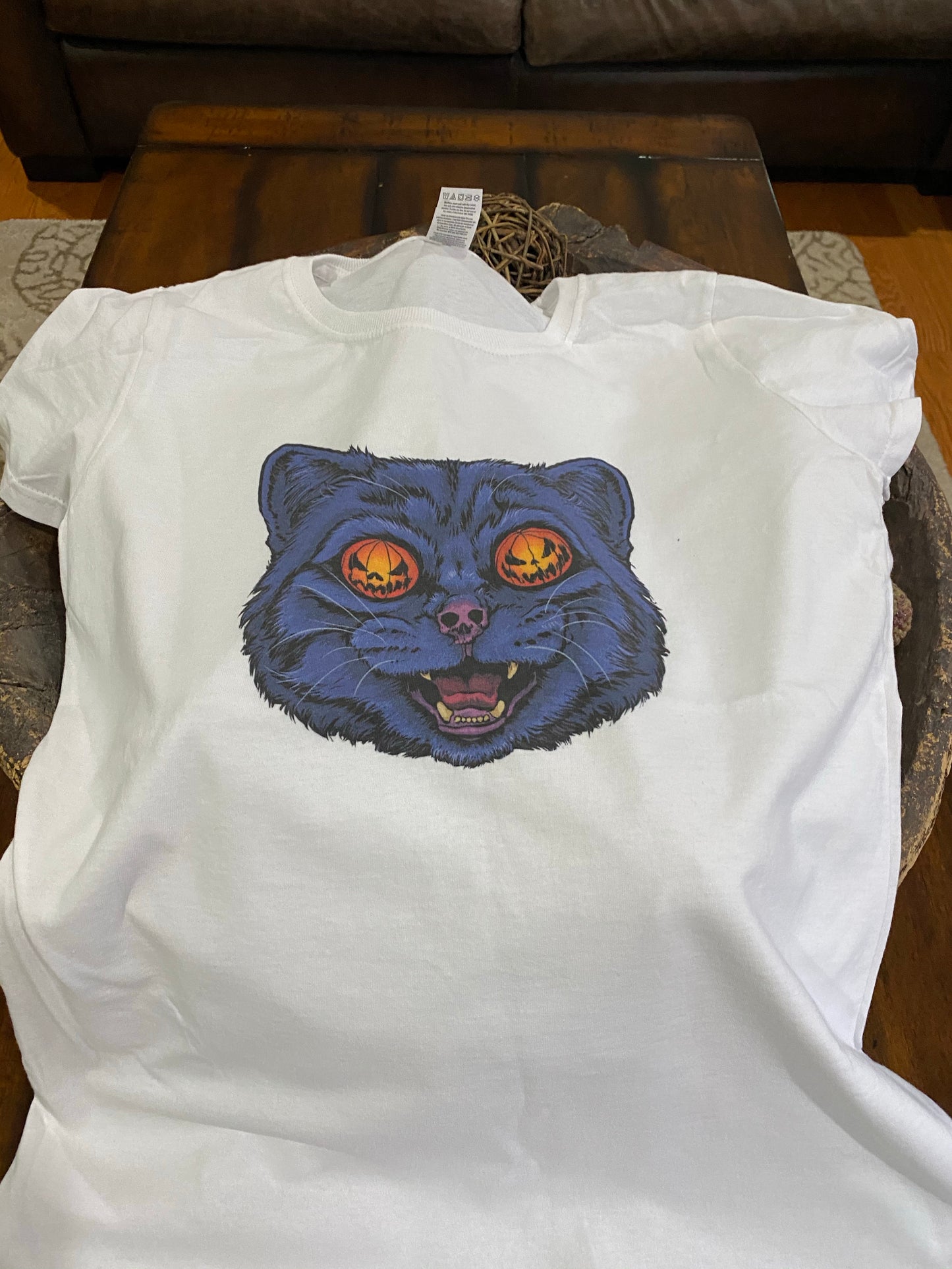 Halloween cat graphic T woman’s shirt - cute Halloween cat stickers - Halloween pumpkin cat stickers